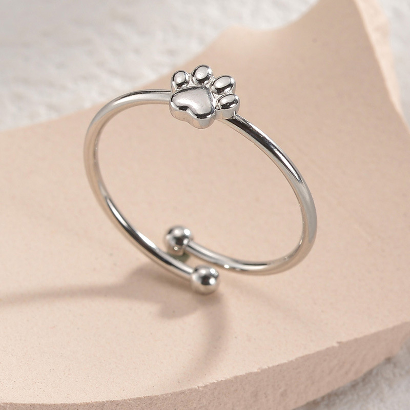 Ring with Bear Foot(图1)