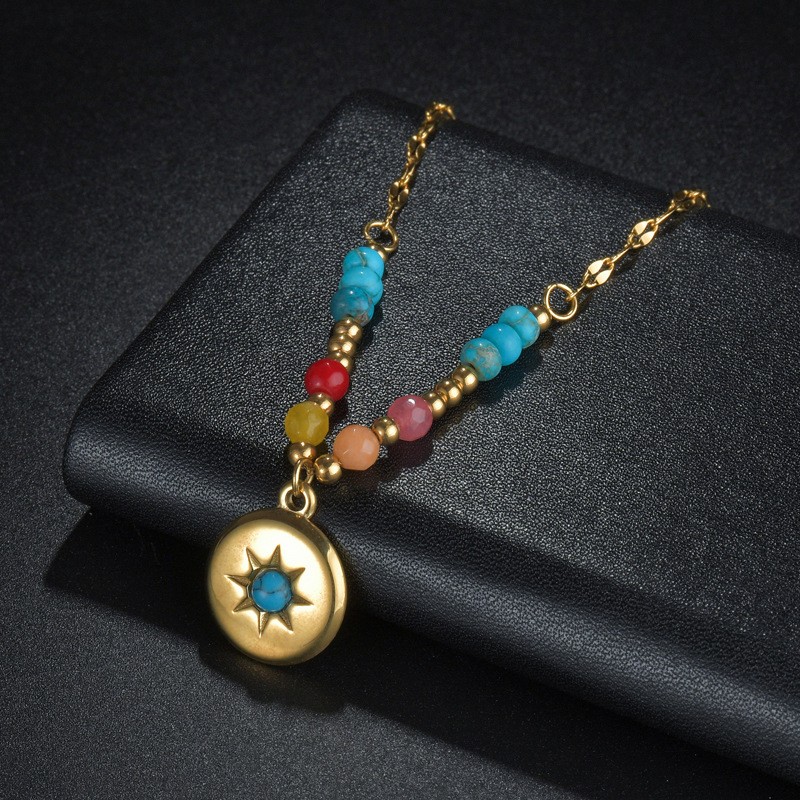 Necklace with Stones(图1)