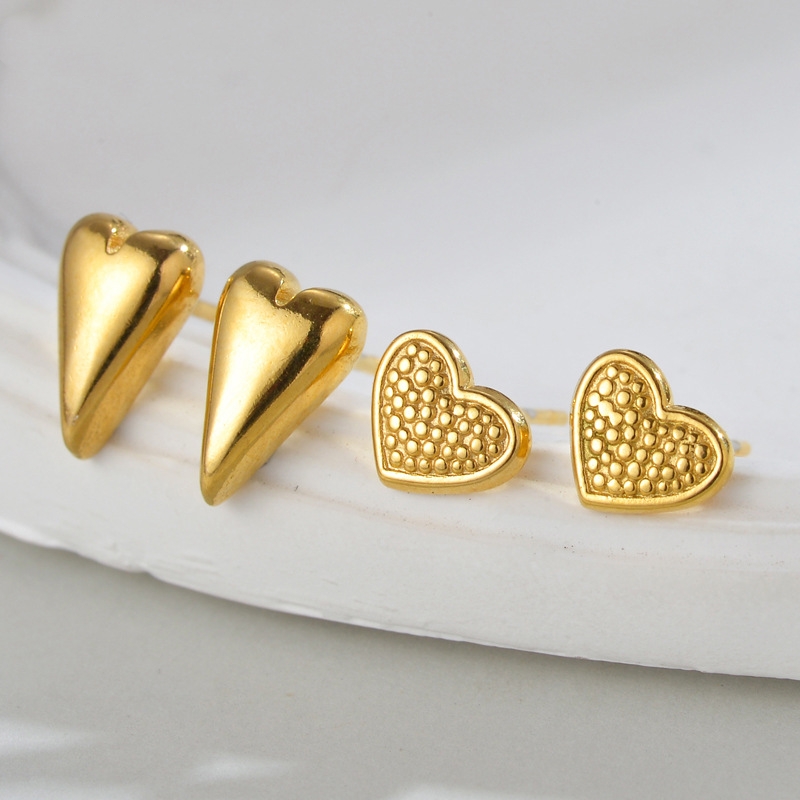 Heart-top Ear Stud(图1)